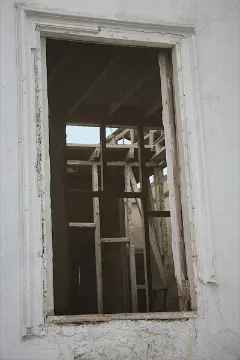 Къртене на каса на врата